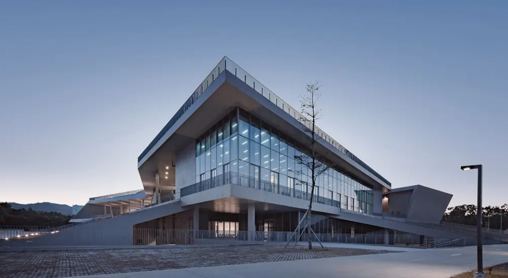 今年全球能源价格或大涨24%